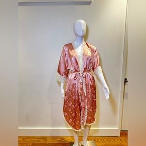 Vintage Christian Dior pink floral lace robe